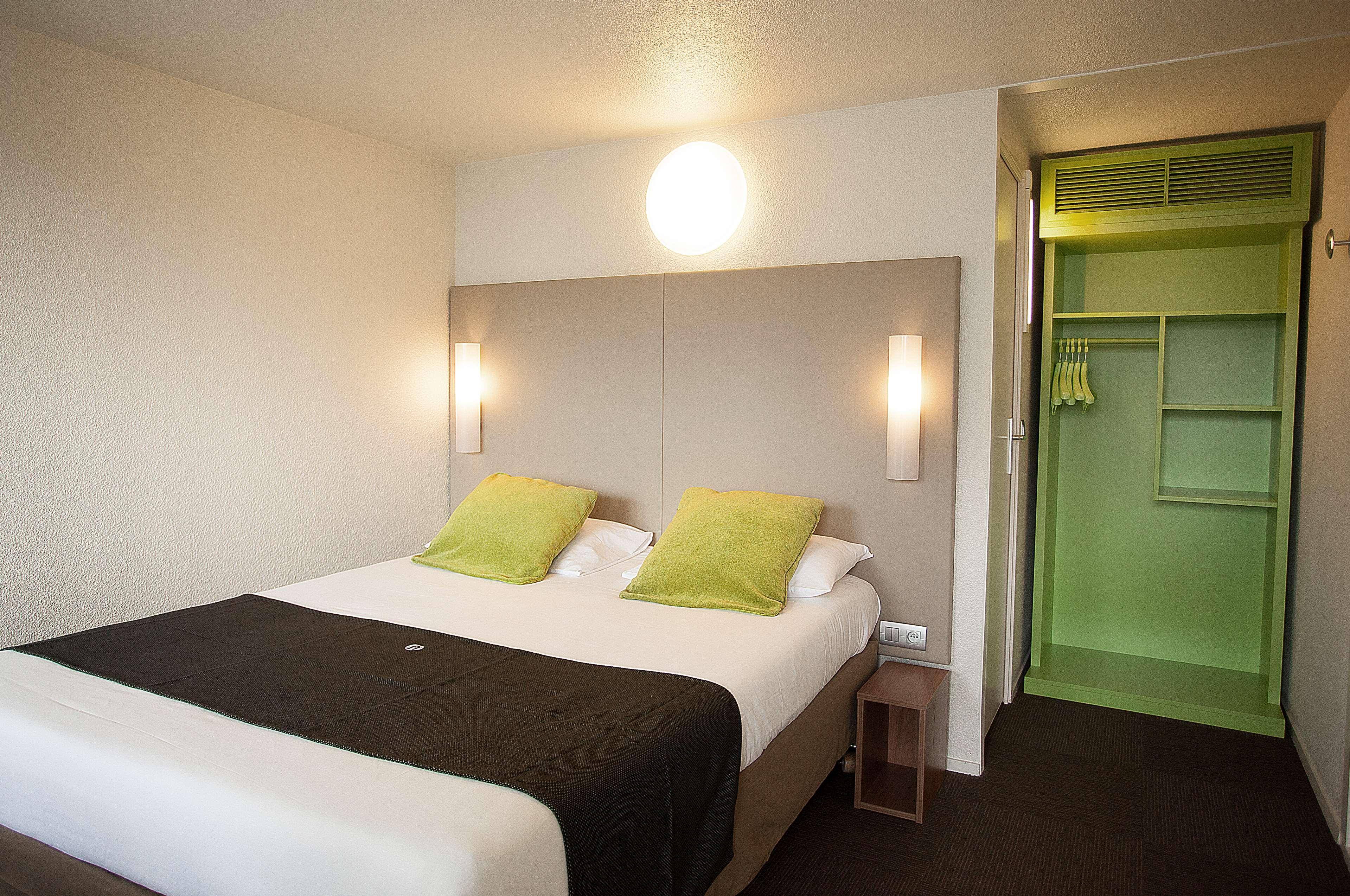Hotel Campanile Vichy - Bellerive Exterior foto